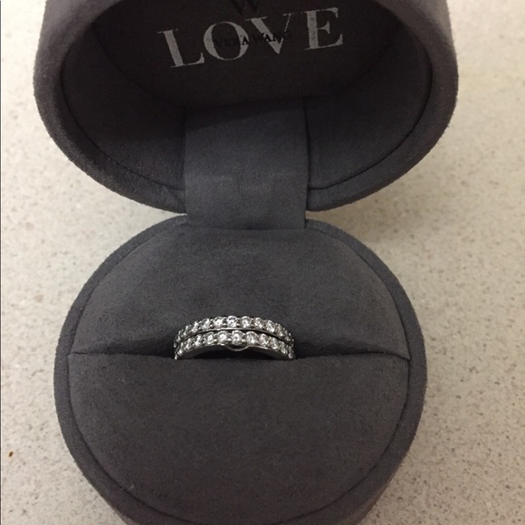 Vera Wang Jewelry - Vera Wang ring